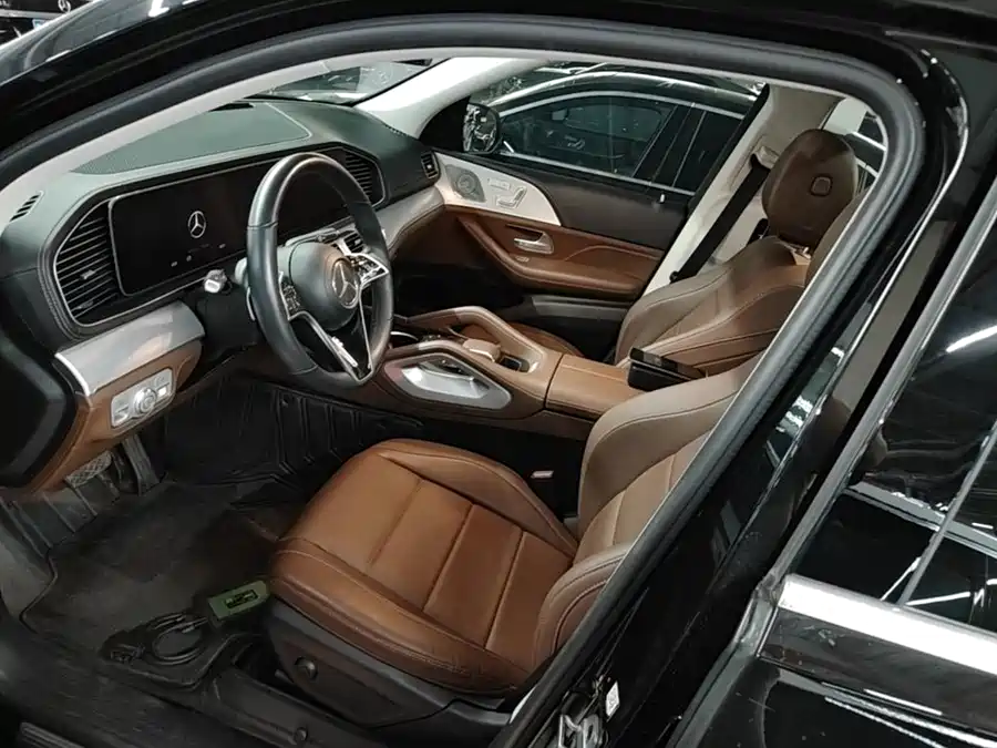 900x675_0_q87_c42_autohomecar__ChxpVmqdDGOAV8j9AAIqBmTAqCQ547.jpg.webp